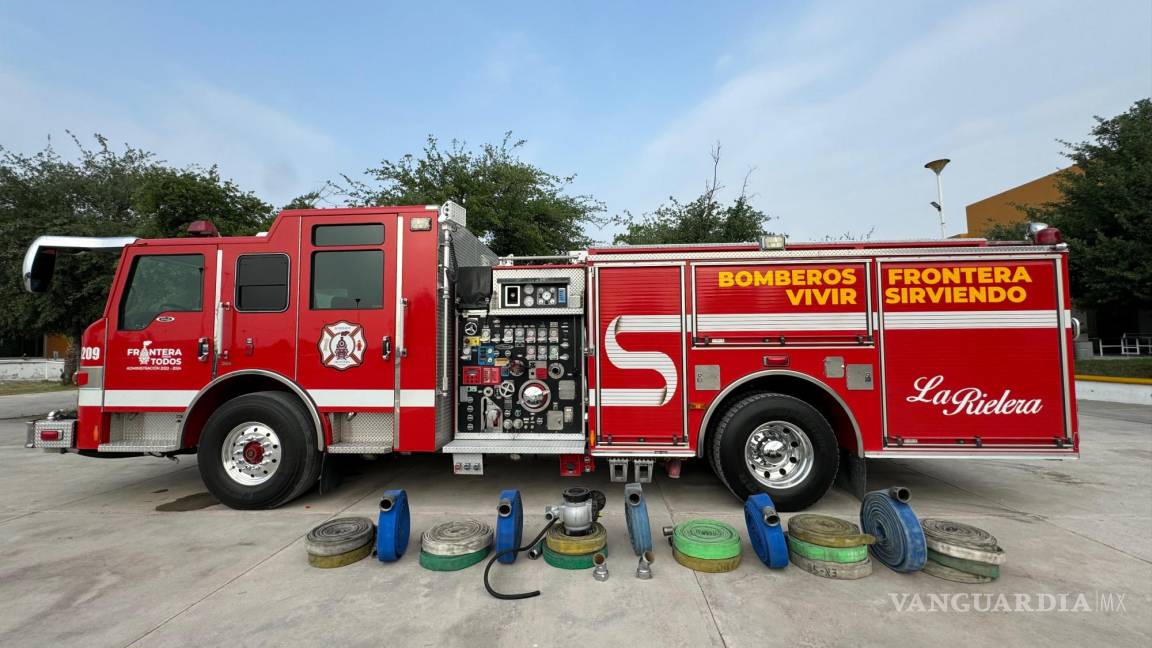 Bomberos de Texas donan equipo a sus homólogos de Ciudad Frontera, Coahuila