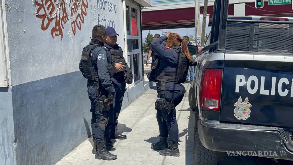 Ebrio olvida dónde dejó un autobús de transporte de personal, en Saltillo