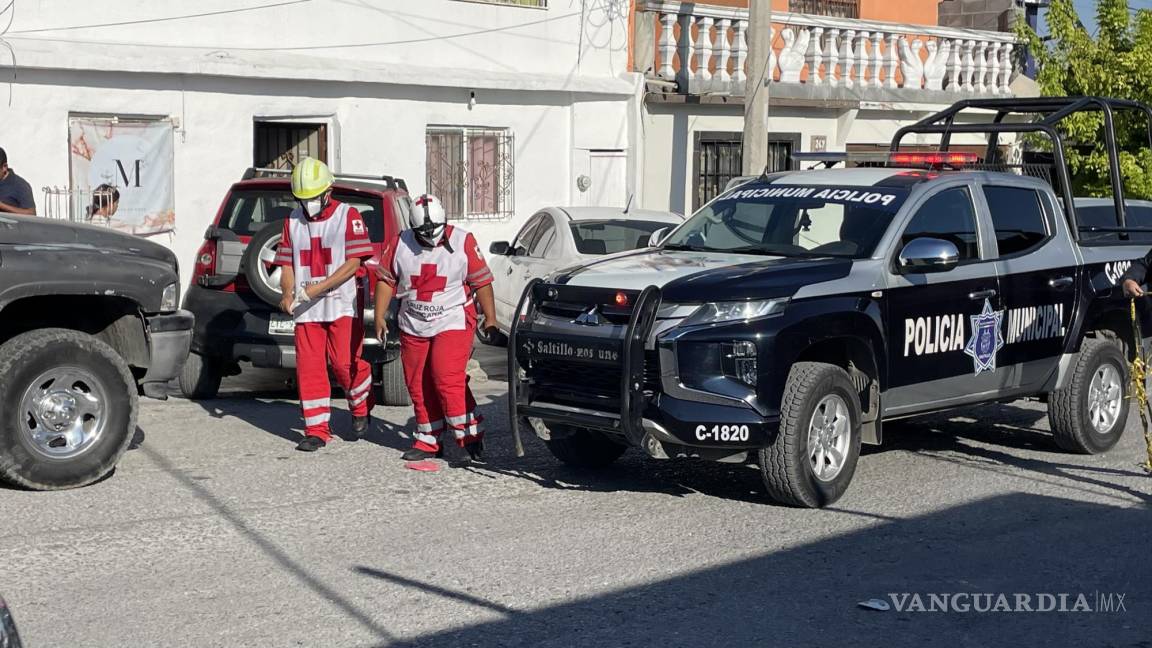 Joven mujer es descubierta sin vida por su hermana en Saltillo; familiares desconocen motivos