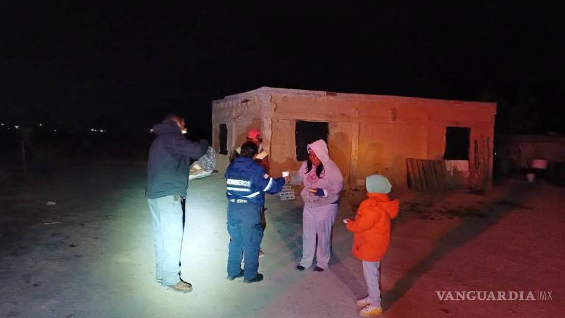$!Las bajas temperaturas obligaron a tomar medidas para soportar el frío.