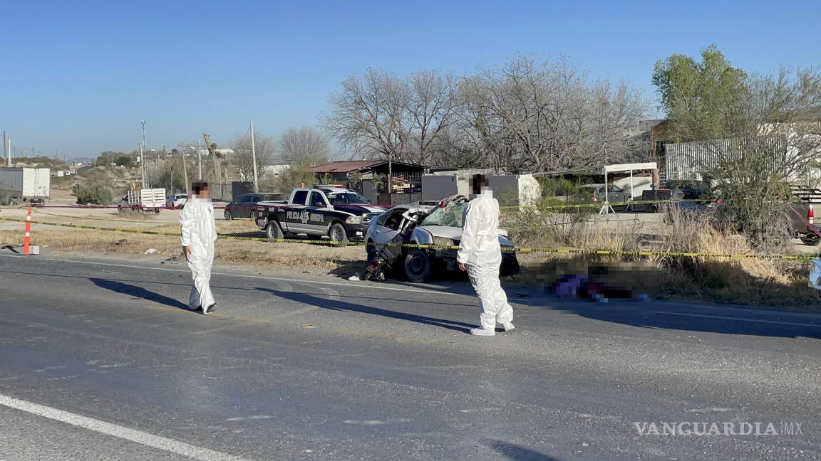 Mueren cuatro personas en trágico choque en Arteaga; dos resultan gravemente heridos