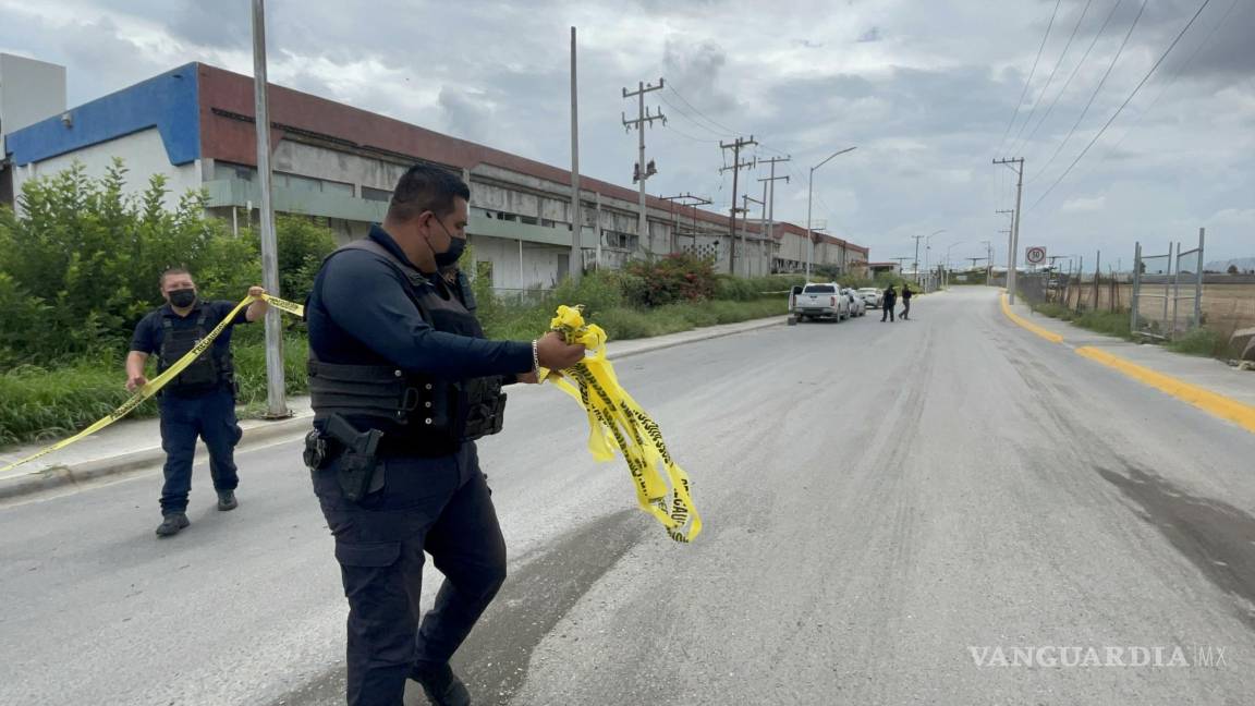 Cuerpo en estado de descomposición es localizado dentro de bodega en la carretera Saltillo-Monterrey