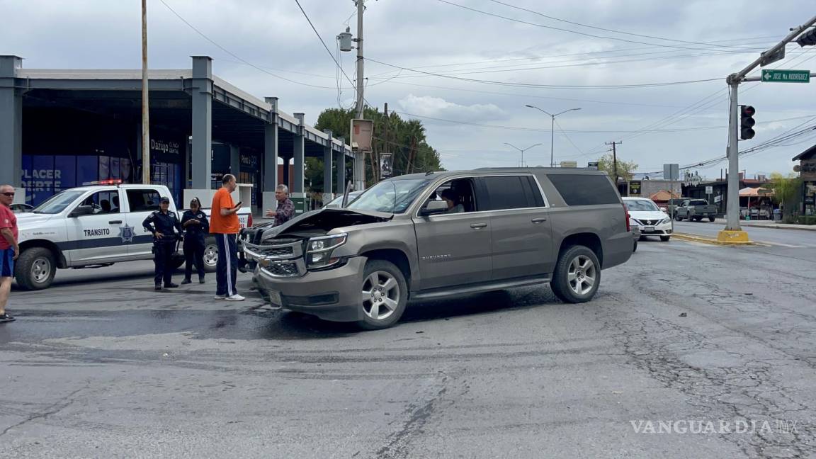 Chocan al norte de Saltillo y ninguno acepta su responsabilidad