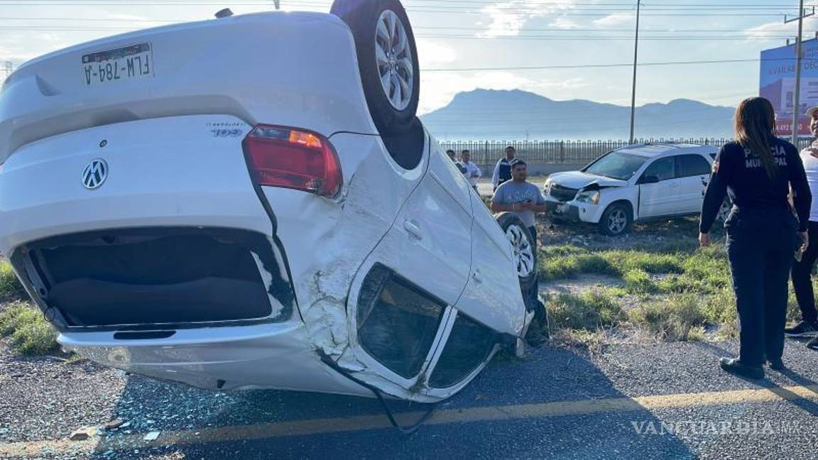 $!El accidente ocurrió alrededor de las 06:50 horas en el kilómetro 4+500 de la carretera estatal en dirección de Arteaga a Ramos Arizpe.