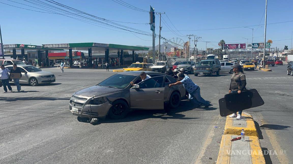 Accidente al sur de Saltillo deja a conductor ebrio detenido por no respetar señalización