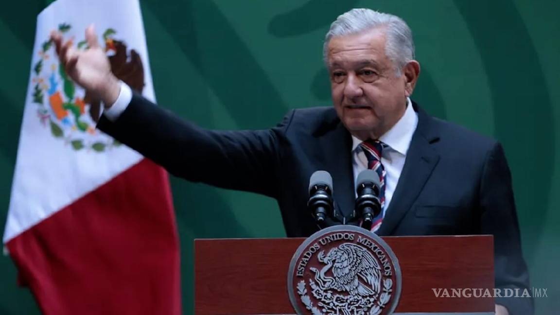 ‘No hay favoritos’ para la carrera presidencial al 2024, asegura AMLO