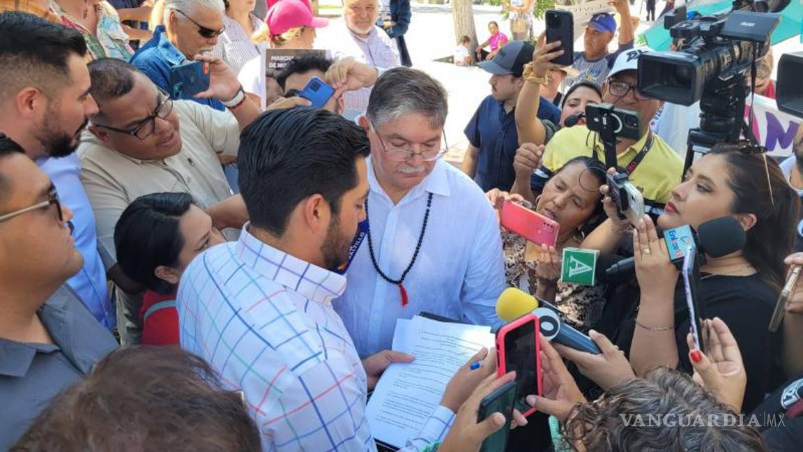 $!El alcalde Ramiro Durán aseguró estar abierto a sentarse a dialogar y crear una mesa de trabajo con los manifestantes.