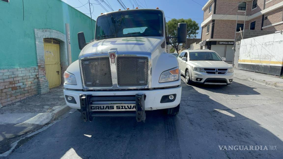 Ignoran señal de alto y provocan choque en pleno Centro de Saltillo