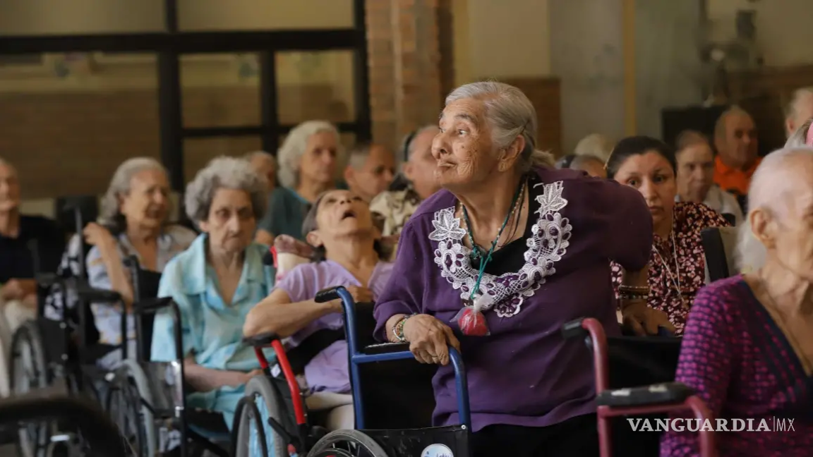 Con talleres, atención médica y escucha, DIF Saltillo extiende red de apoyo a adultos mayores sin familia