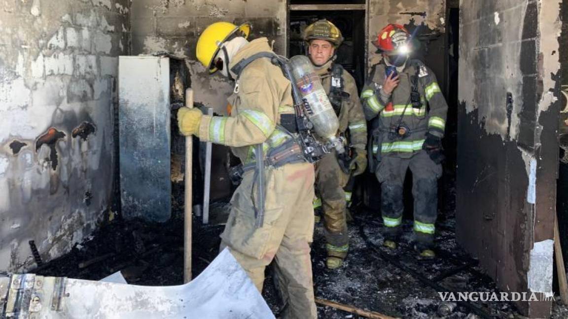 $!El hombre también amenazó a los policías al momento del arresto.