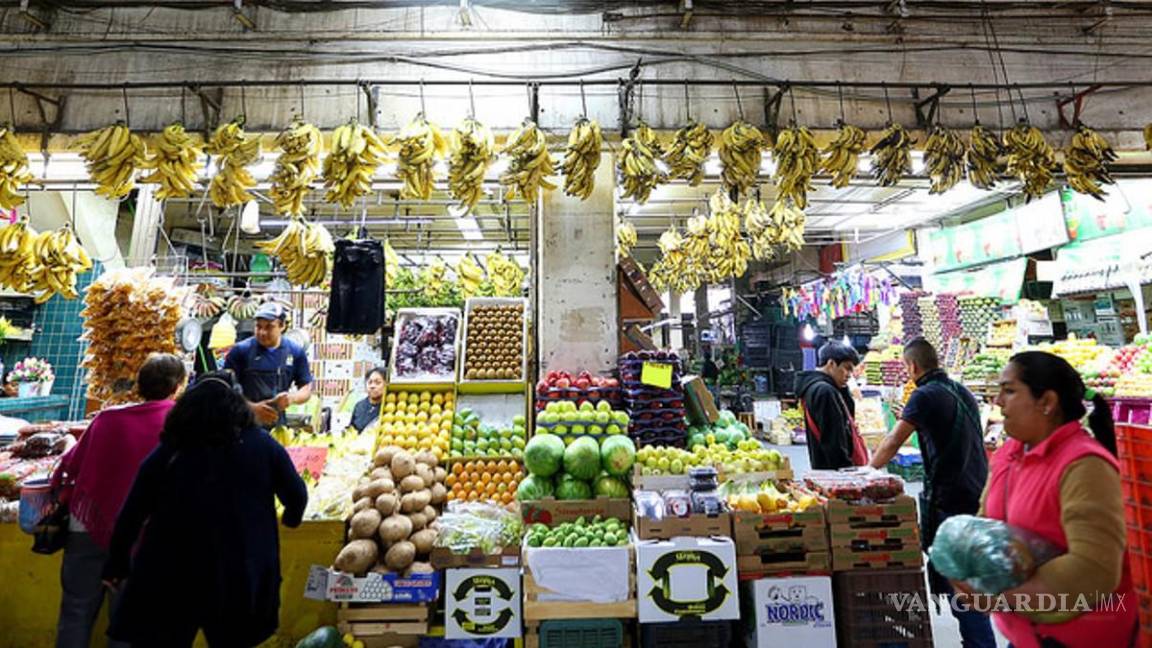 Tras repuntar en febrero, economía mexicana registra ligero descenso en marzo