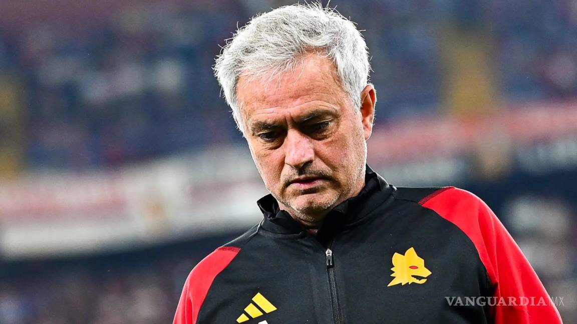 José Mourinho es destituido como técnico de la Roma; Daniele de Rossi toma su lugar