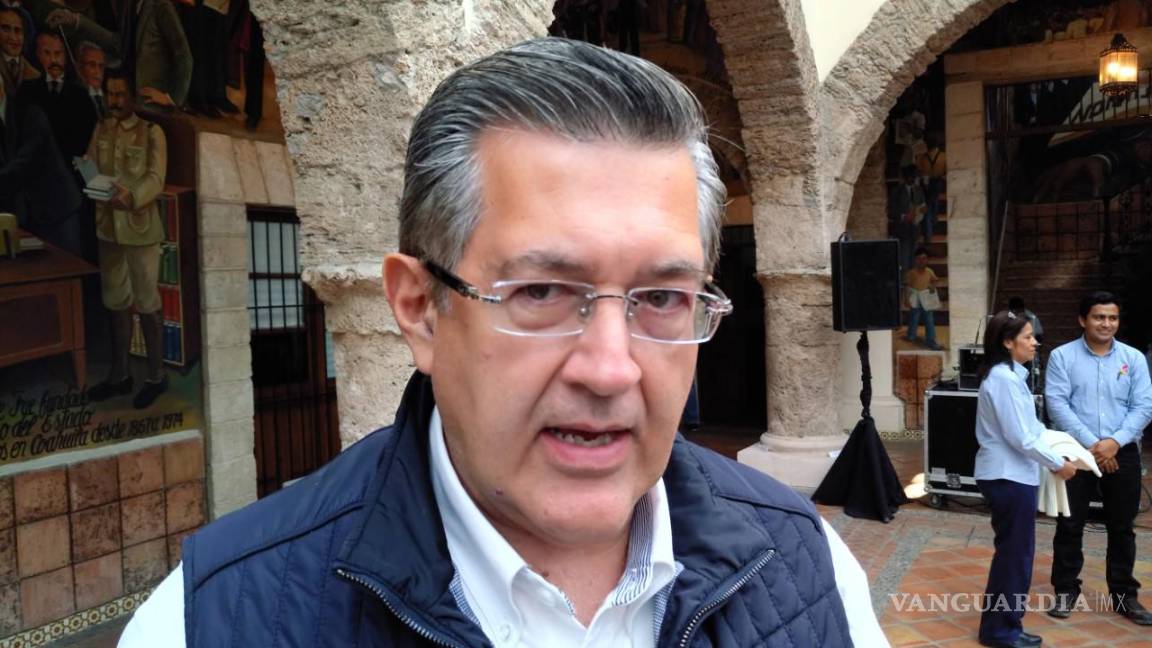 $!El secretario de Finanzas, Blas Flores, calificó al recorte como “muy fuerte”.