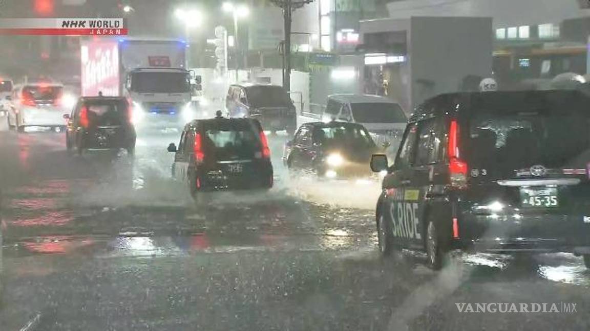 $!En varios puntos cercanos a la capital japonesa se pudieron apreciar graves inundaciones.