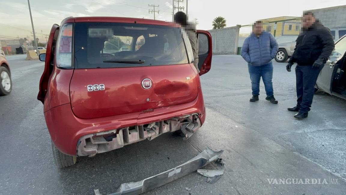 Choque por alcance deja dos mujeres lesionadas en Saltillo