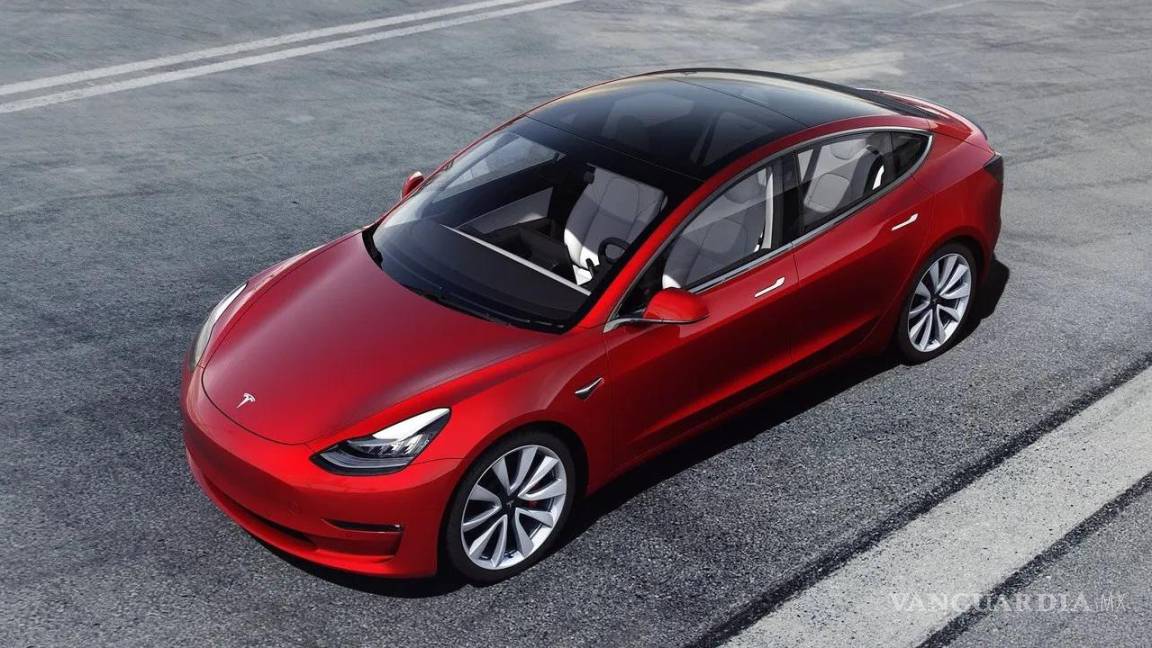Tesla retira casi 130 mil autos, debido a problemas de CPU