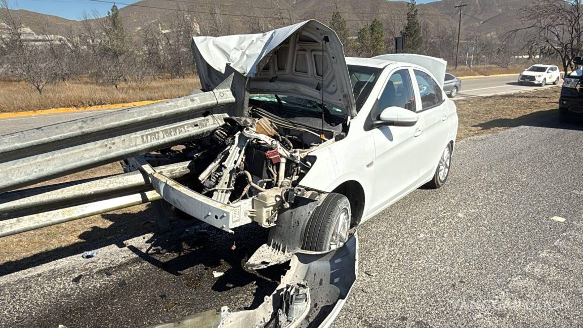 Regresaban de un concierto y choca contra base metálica en la carretera Monterrey-Saltillo