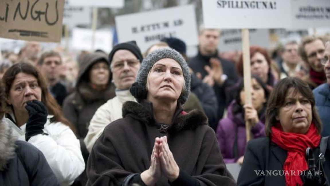 Mujeres islandesas hacen huelga por brecha salarial y violencia de género