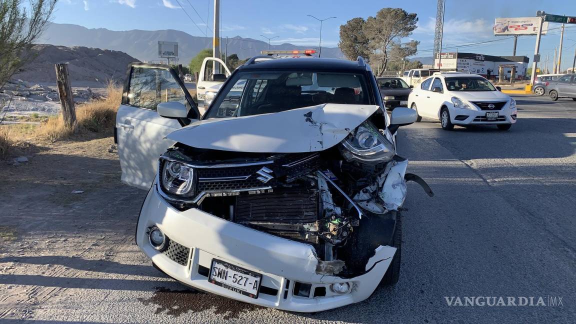 Choca, en Saltillo, por exceso de velocidad y no guardar distancia prudente