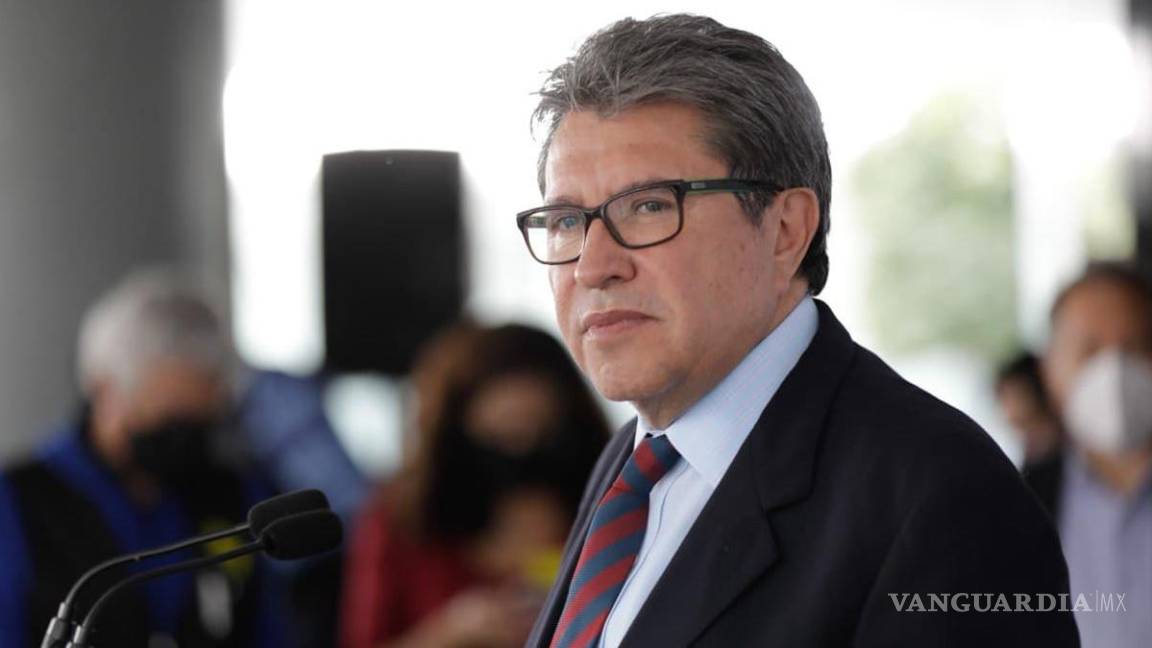 Ricardo Monreal negocia para ser candidato de Va por México, señala El País