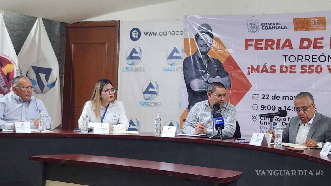 Todos alisten curriculum: Canaco y Canacintra realizarán feria del empleo en Torreón