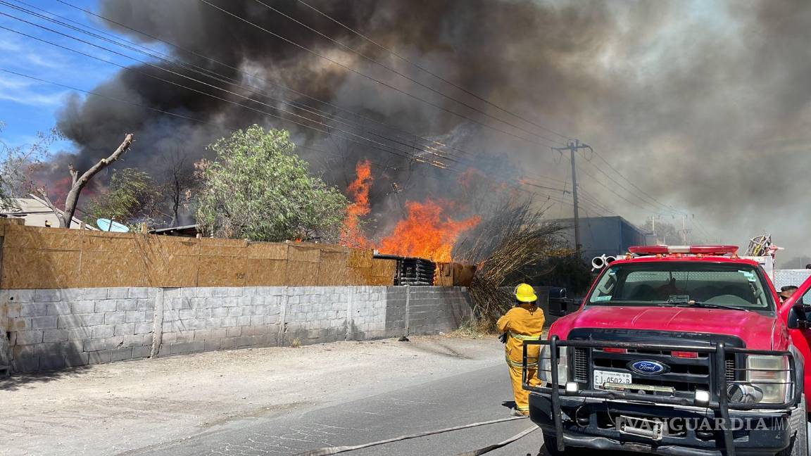 $!El director de Protección Civil informó que no se tenía acceso de camiones y personal y no se pudo atender, siendo esto lo que terminó por acabar con todo.