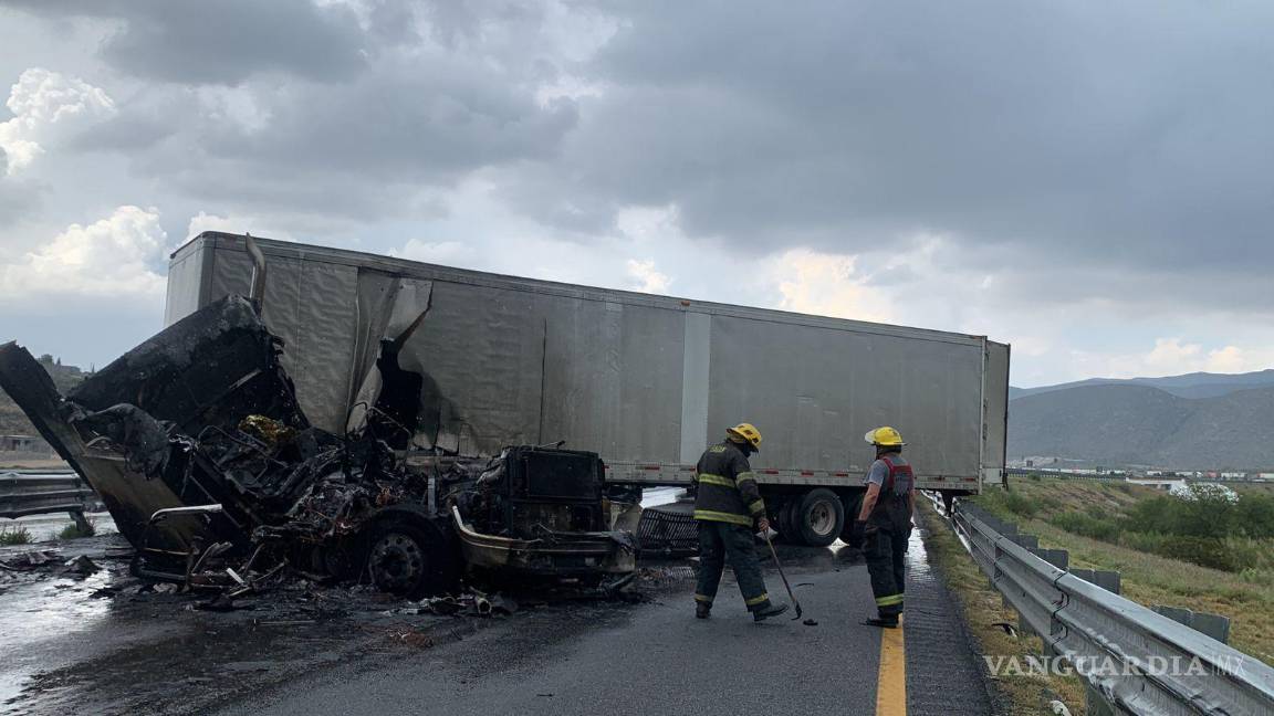 $!De acuerdo con los informes oficiales, el accidente se originó debido a la lluvia.