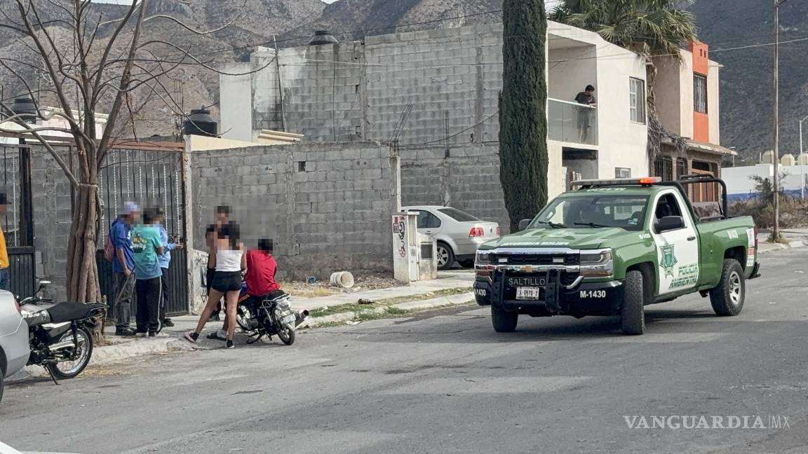 Ataca perro a mujer en colonia Amistad, en Saltillo; dueño lo entrega a las autoridades