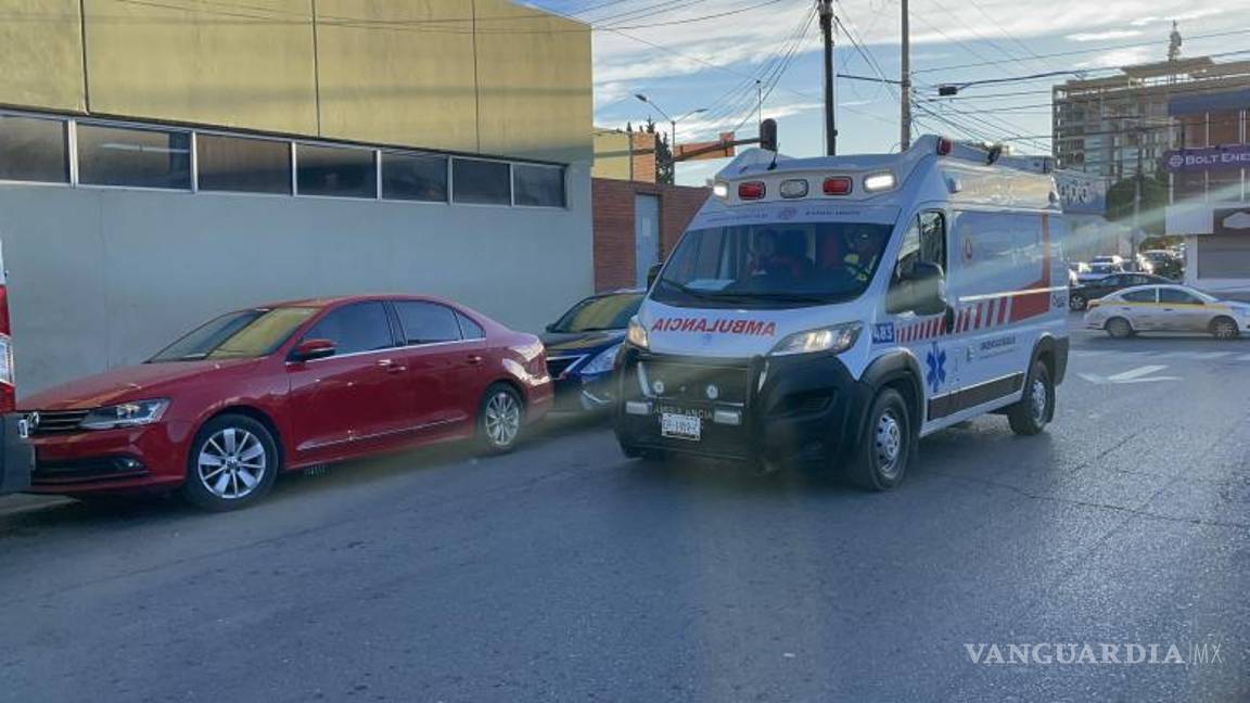 $!Los dos hombres fueron trasladados al IMSS.