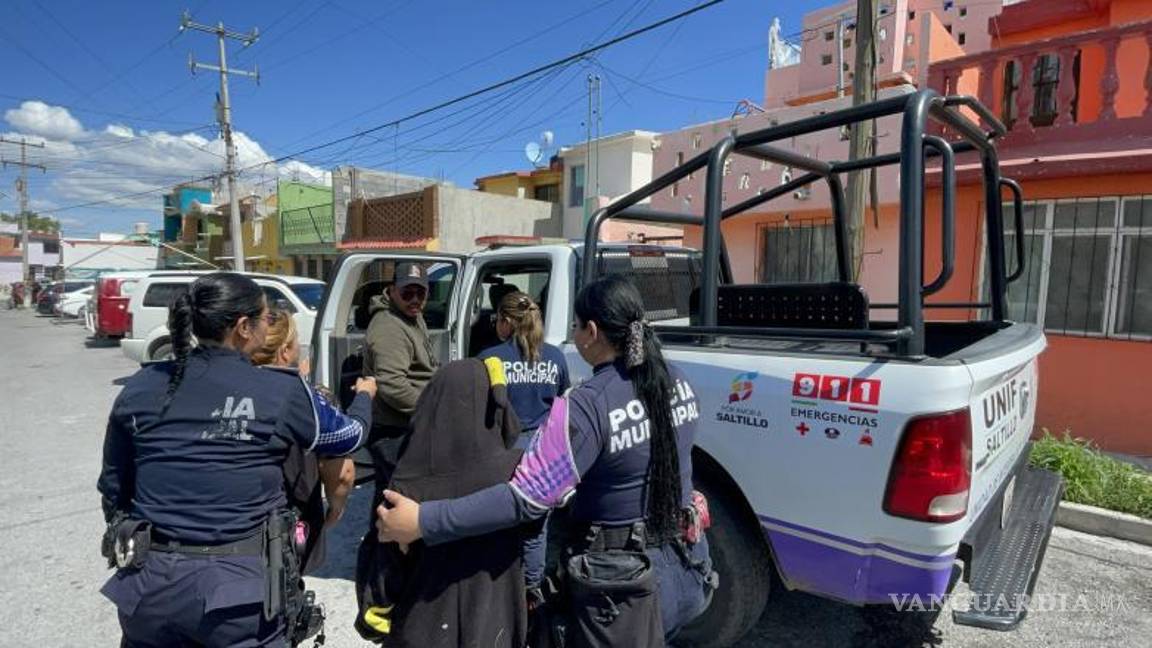 $!La menor de 13 años fue rescatada tras alertar a una vecina sobre el presunto maltrato físico que sufre por parte de su madre.