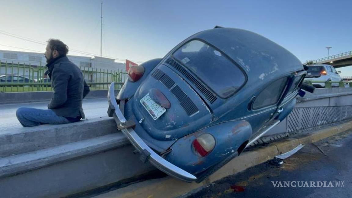 $!El conductor terminó con golpes, aunque nada de gravedad.