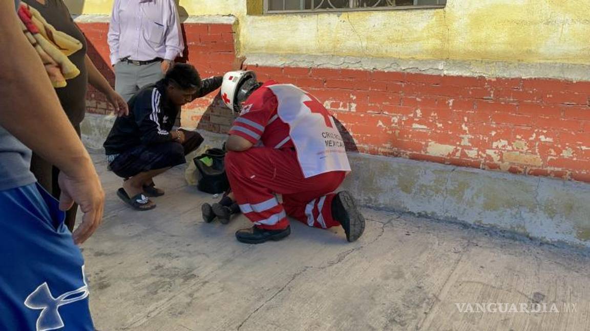 $!La madre fue quien recibió el golpe, mientras que la menor resultó con heridas leves.