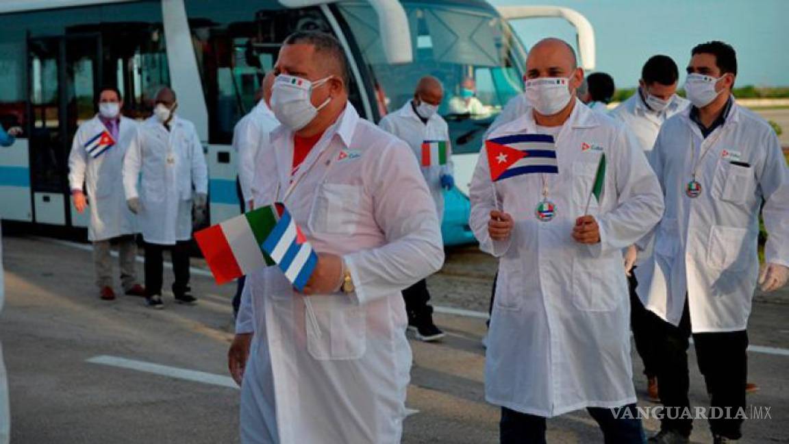 Admite juez federal amparo contra la contratación de médicos cubanos