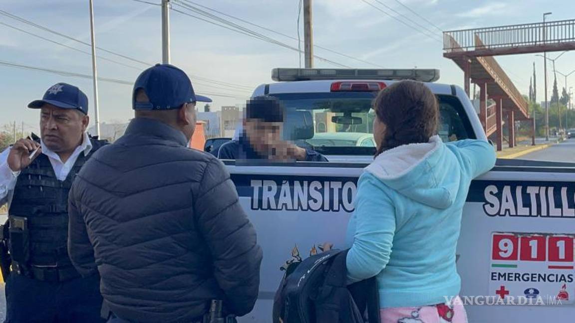 $!El motociclista fue detenido por las autoridades municipales después del accidente.