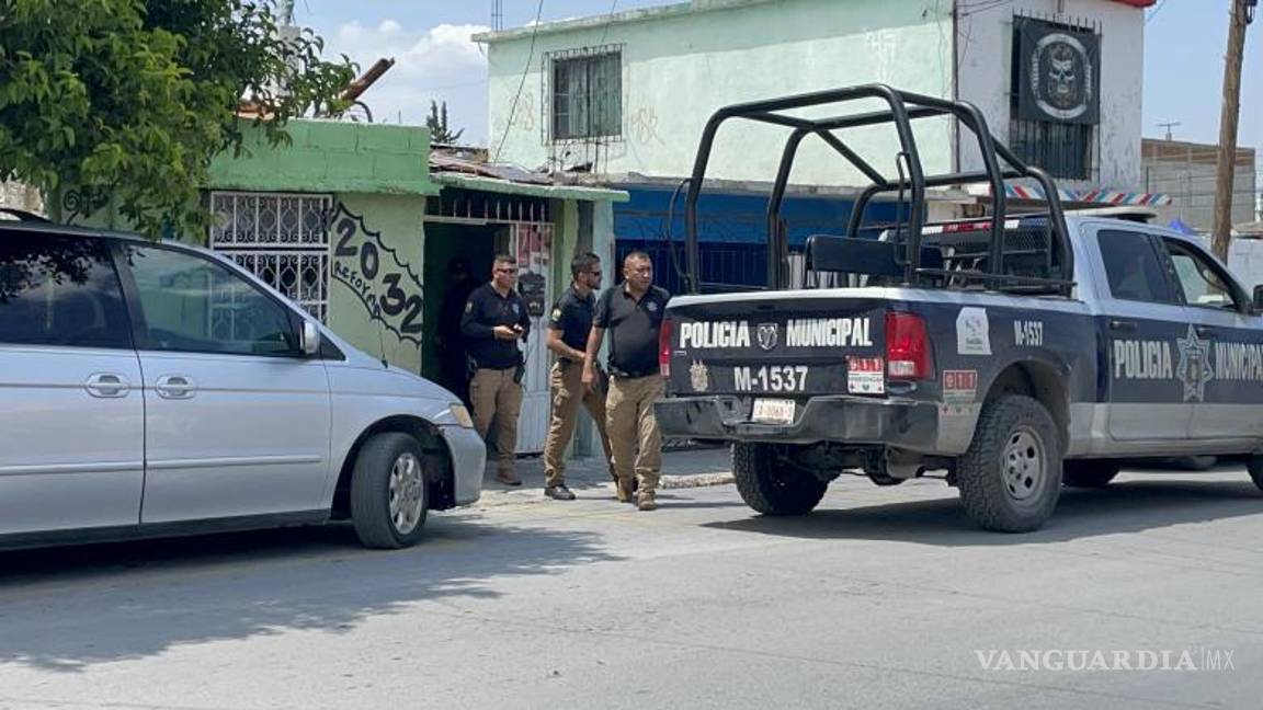 $!Después de realizar las diligencias necesarias, se procedió al levantamiento del cuerpo y su traslado a las instalaciones del Semefo.