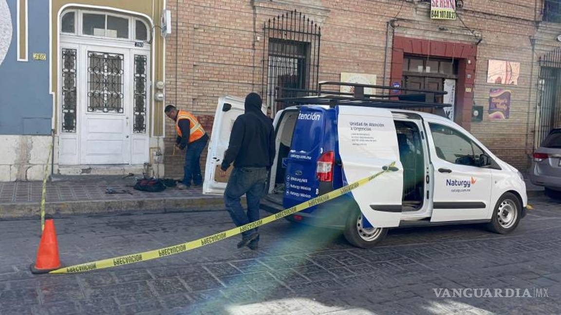 $!Personal del cuerpo de bomberos llegó al lugar para hacer frente a la situación, preparados para actuar en caso de cualquier eventualidad.