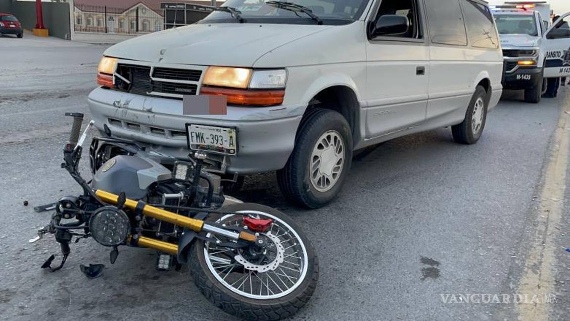 $!Durante el impacto, otro automóvil resultó afectado.