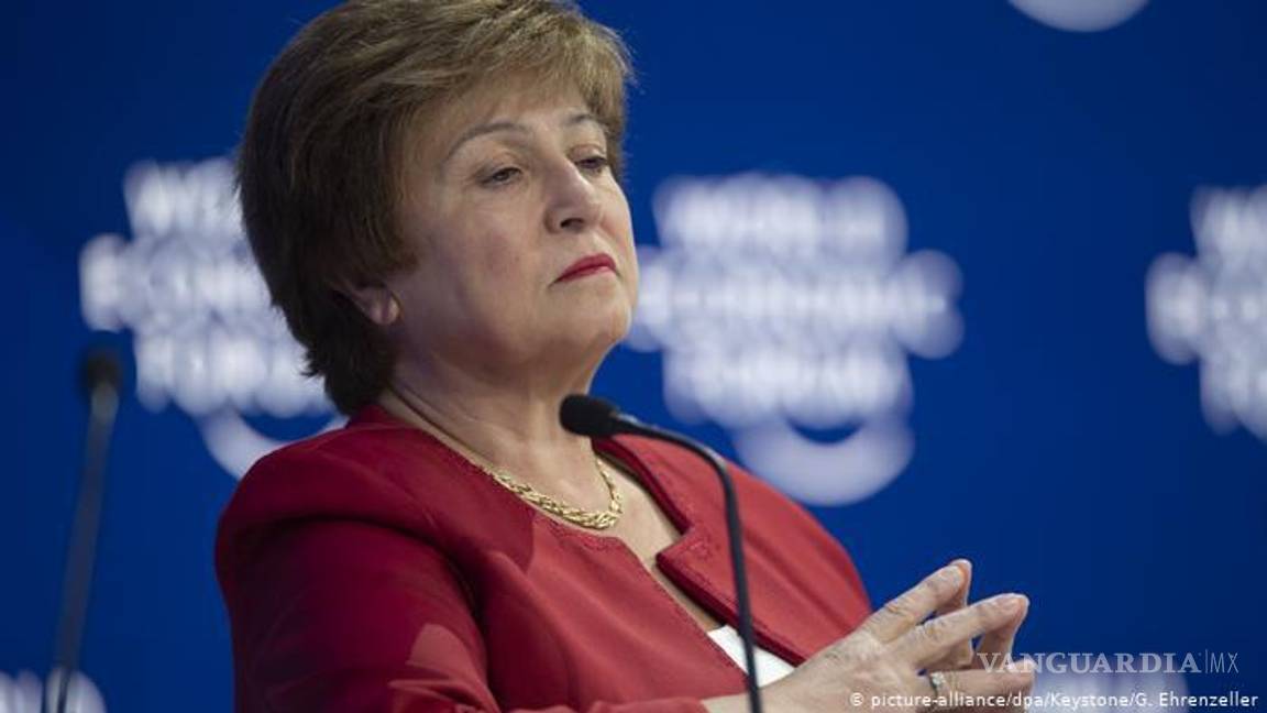 ‘El panorama mundial se oscurece’; aumenta riesgo de recesión, advierte FMI