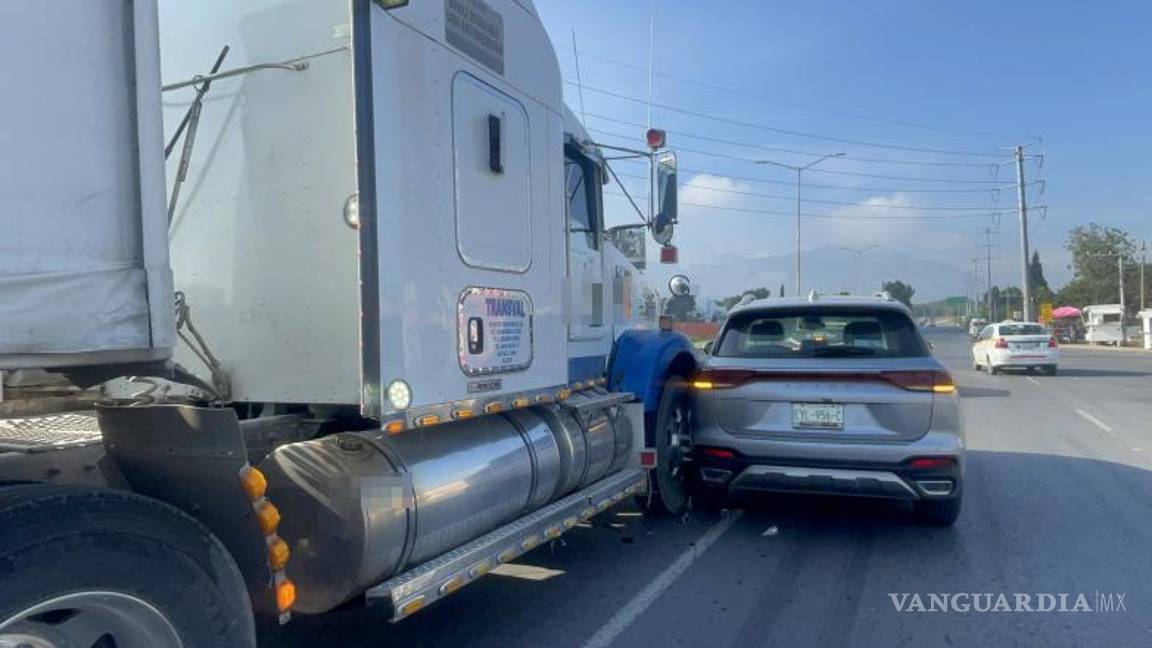 $!Los daños en ambos vehículos fueron evaluados por la aseguradora de la camioneta.