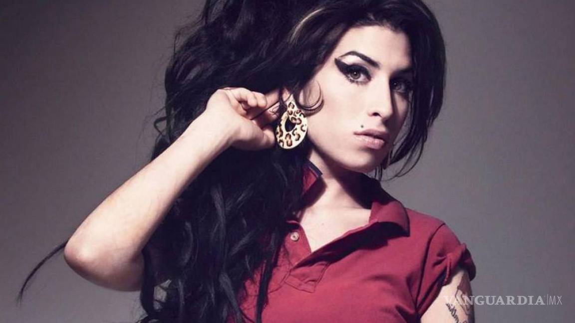 Una muerte lenta, solitaria y previsible: los últimos días de Amy Winehouse