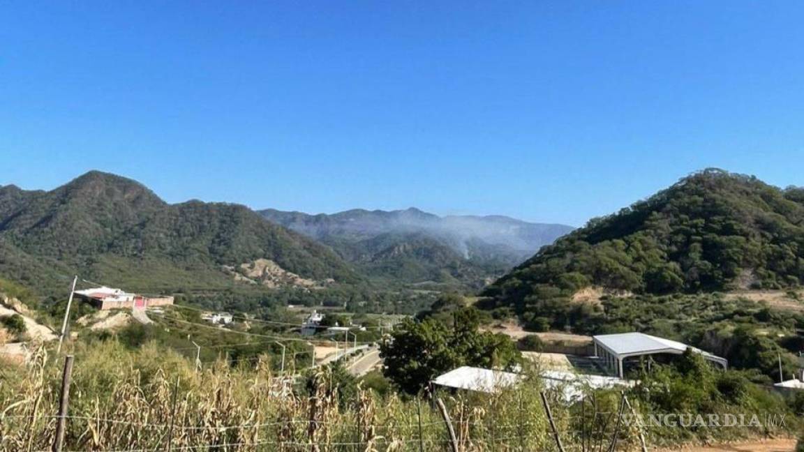 Lanzan explosivos desde una avioneta en Tamazula, Durango