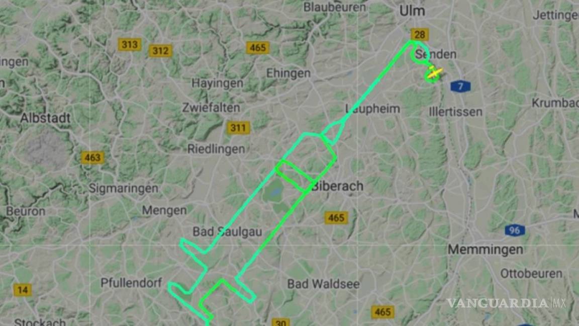 Piloto alemán 'dibuja' jeringa durante su ruta de vuelo
