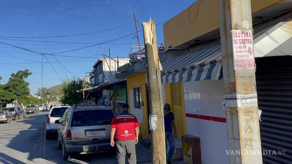 $!La vialidad permanecerá cerrada hasta que las compañías de telefonía e internet realicen las reparaciones necesarias.