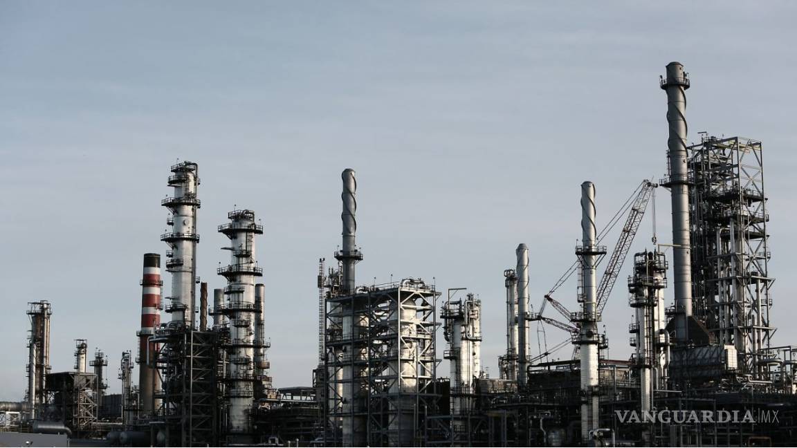 $!Proyectos de AMLO: Tren del Sureste y nueva refinería empiezan a tomar forma