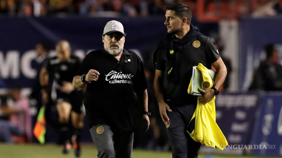 $!Directiva asegura que Maradona continuará con Dorados
