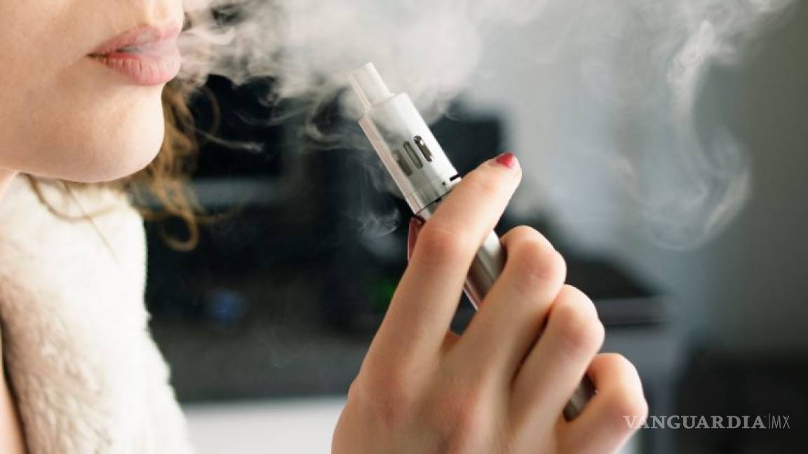 Cofepris decomisará cigarrillos electrónicos tras alerta mundial de vapeo