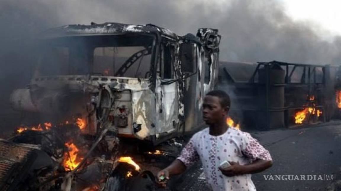 12 muertos tras accidente de pipa en Nigeria
