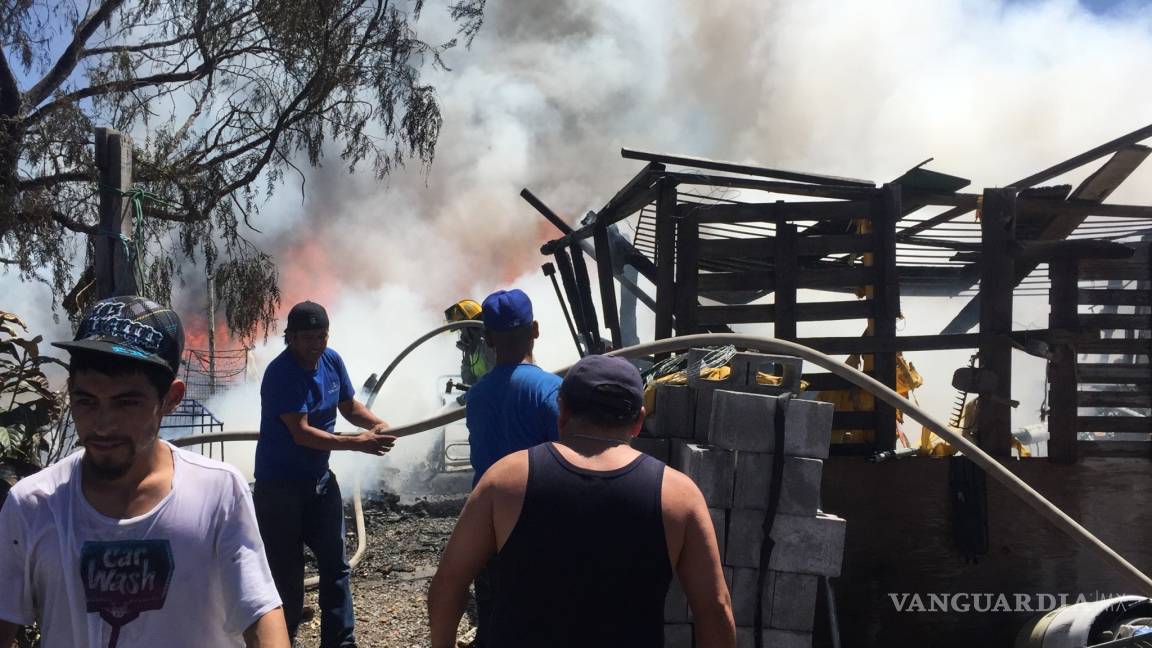 Incendio deja en la bancarrota a recolector en Saltillo