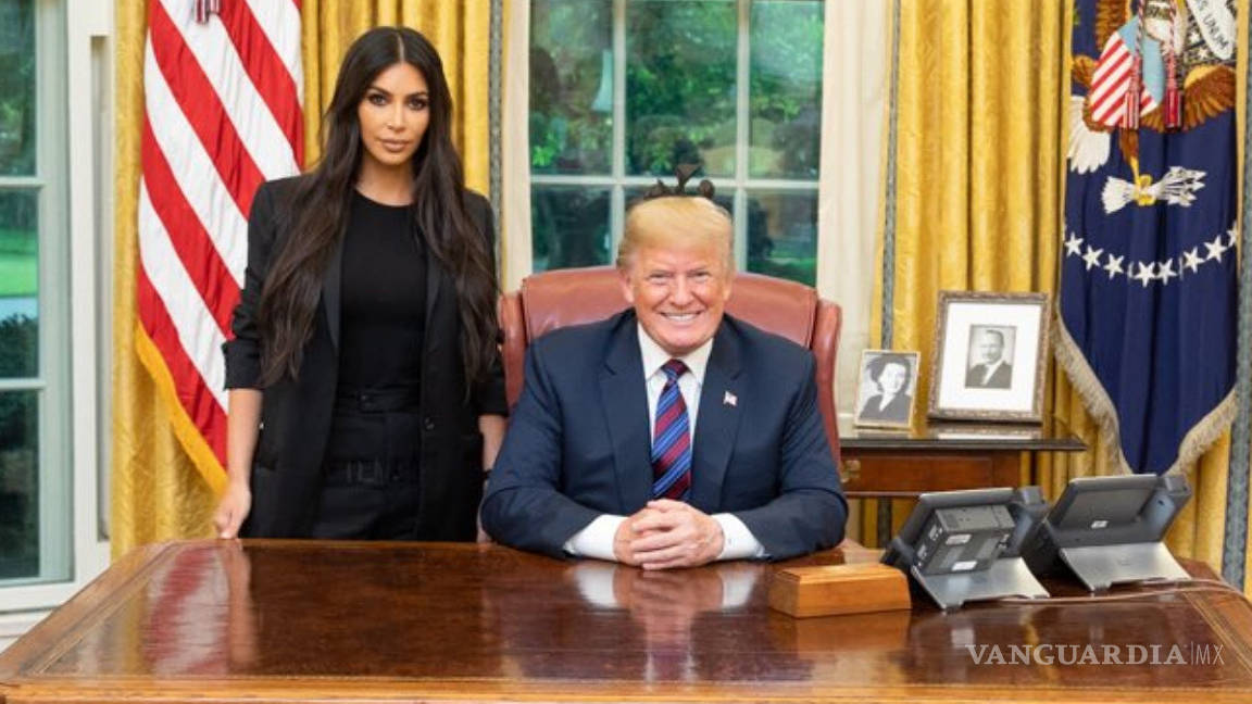 Kim Kardashian revela que estaba desnuda cuando la llamó Donald Trump