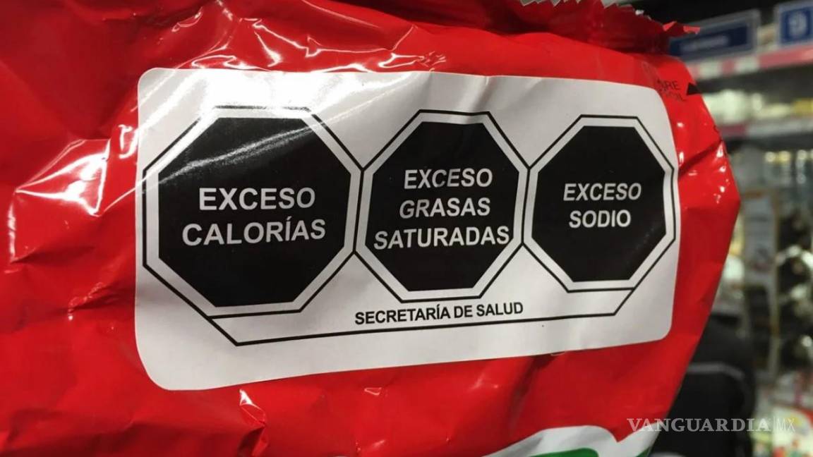 AMLO celebra decisión de la SCJN sobre etiquetado de alimentos